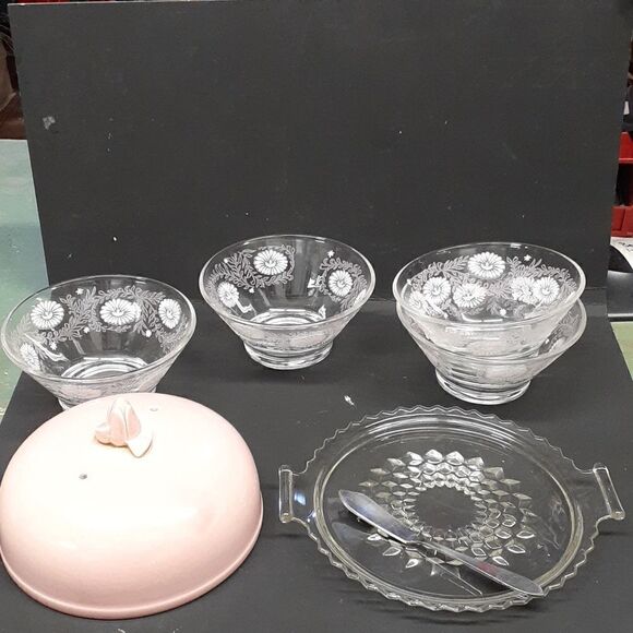 7 pc.bundle Vtg. 4 pc.daisy bowls marked Todd, butter dish/cover/Spreader - Picture 4 of 11